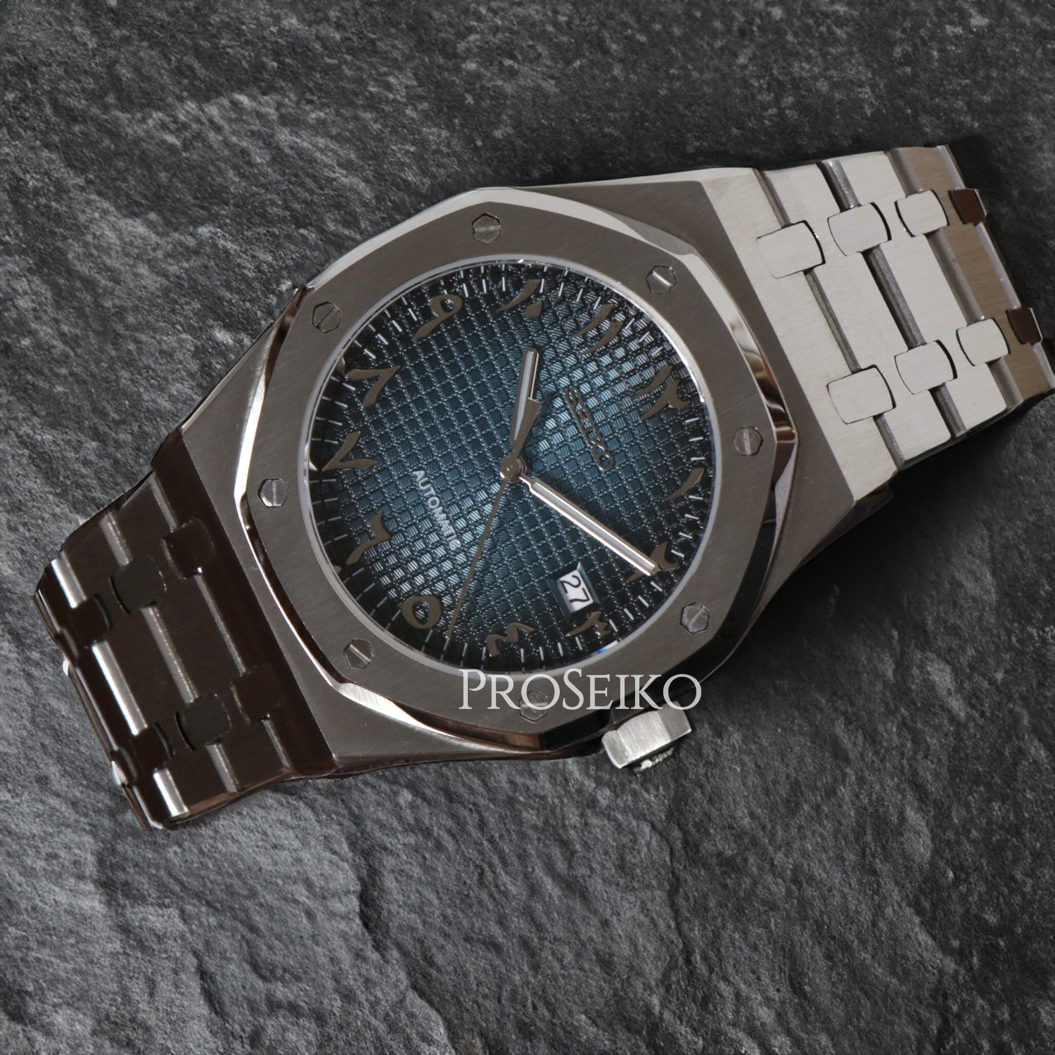 Seikoak | Arabic | Midnight