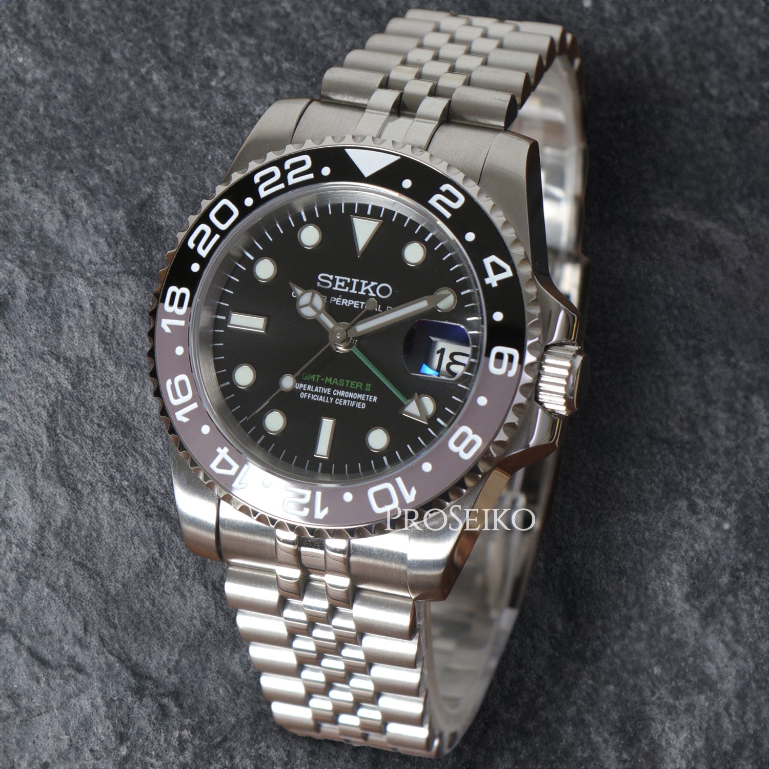 Masteiko | GMT | Bruce Wayne