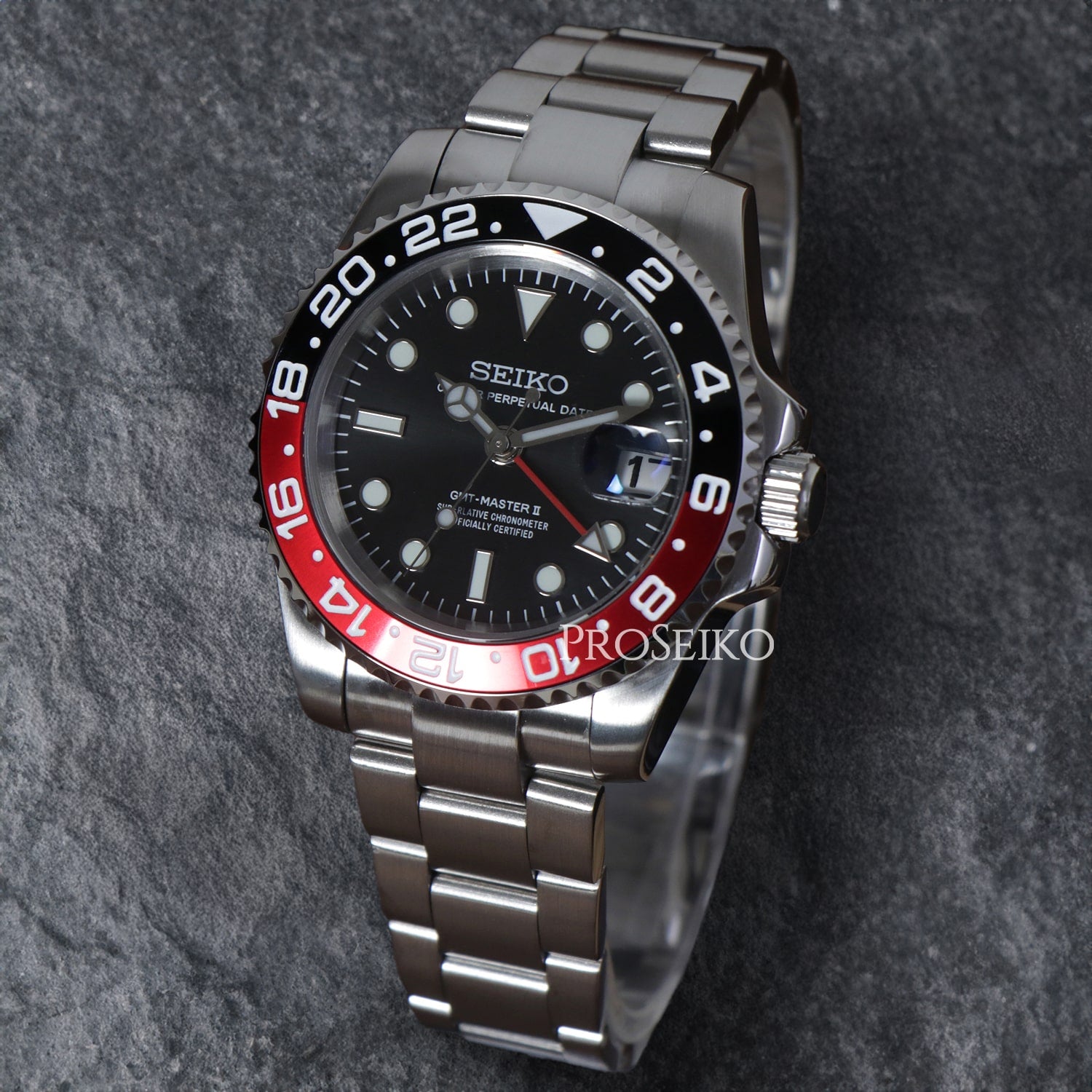 Masteiko | GMT | Coke