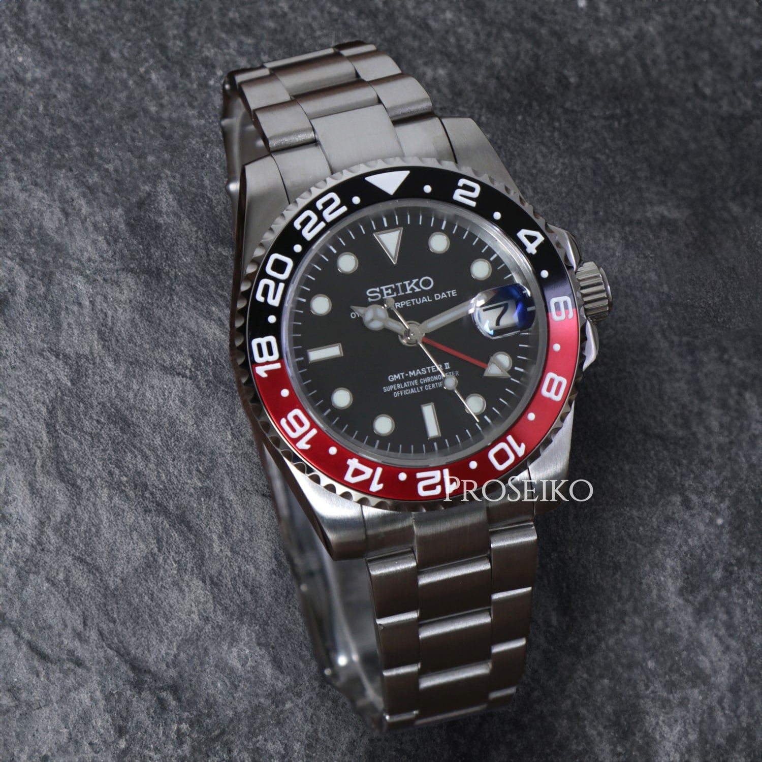Masteiko | GMT | Coke