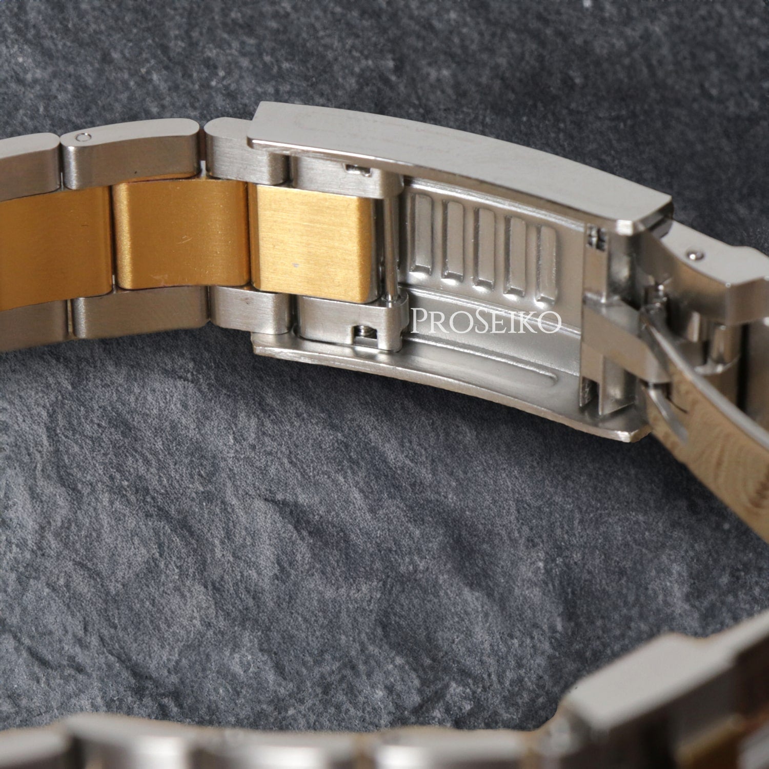 Masteiko | Bi-Ton | Submariner